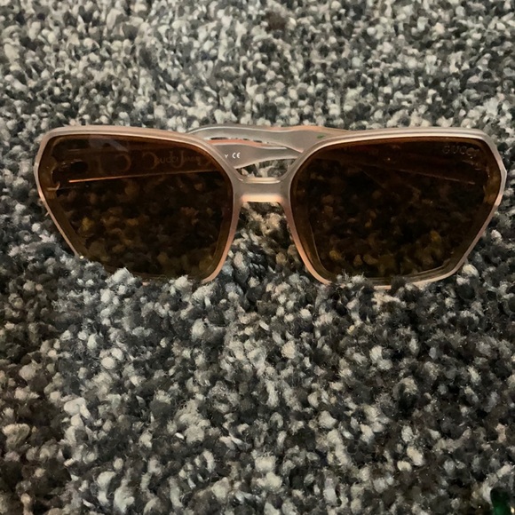 Gucci Accessories - Gucci sunglasses
